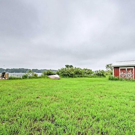 Cozy Amish Country Cabin On Shipshewana Lake! Exterior photo